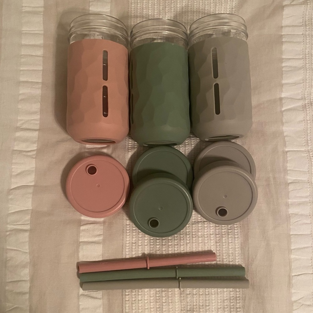 WeeSprout Glass Tumblers Set - Pink, Green, Gray